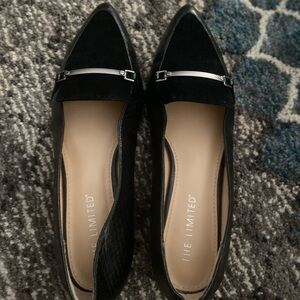 🔥The Limited Almond Toe Flats 9, Black Flats, Black Slip ons